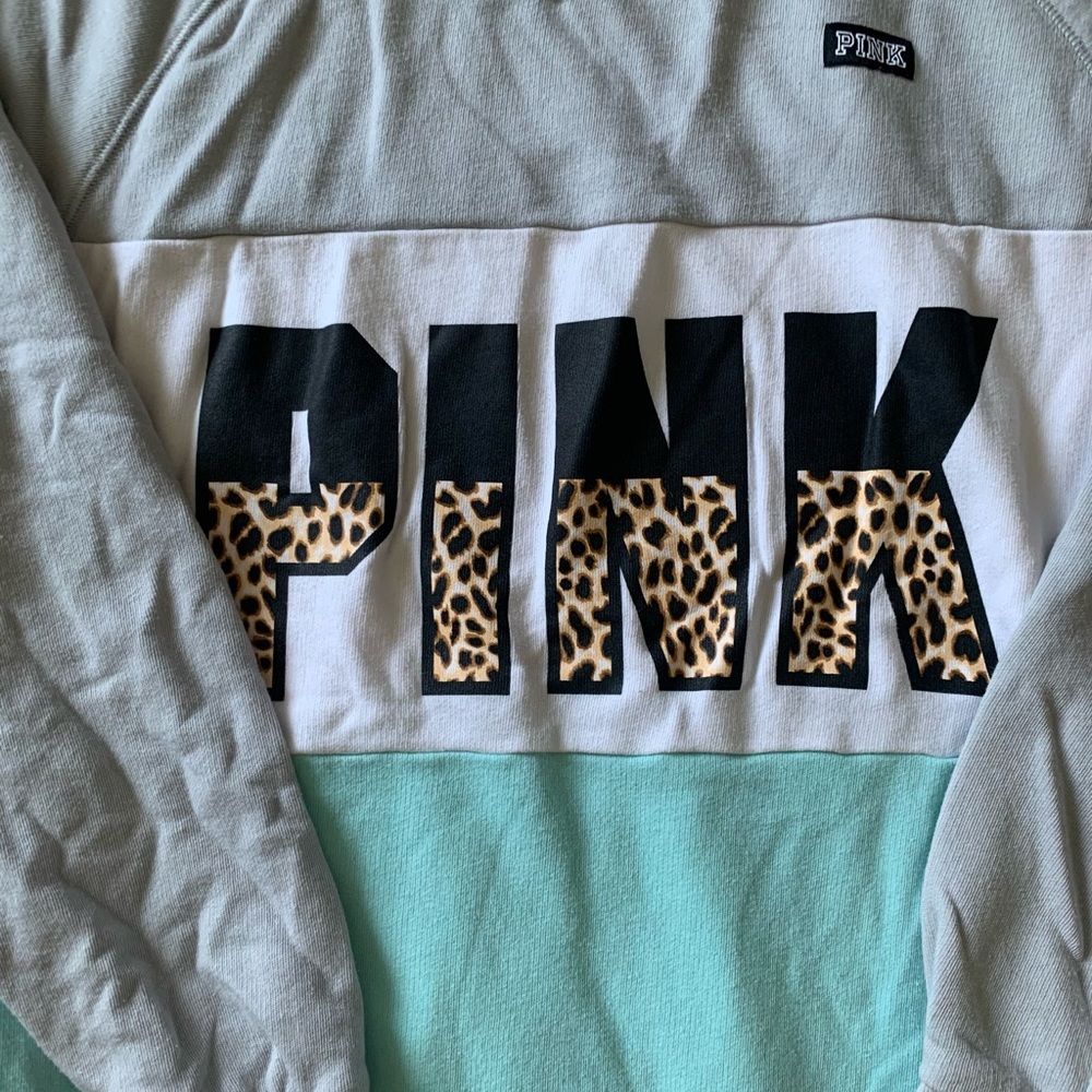 Color block crew - Picture 3 of 4